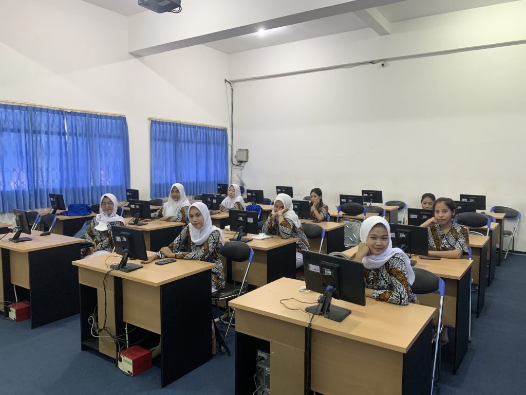 lab komputer