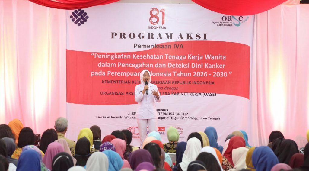 upaya akbid pgri tekan kanker serviks melalui pemeriksaan iva gratis bagi buruh
